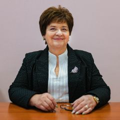 Островская Людмила